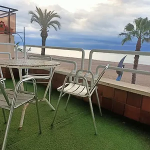 Piso Jover Alojamiento En Primera Linea Del Mar !! Lloret de Mar